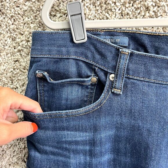 Lucky Brand Jeans Men’s 40x32 410 Athletic Straight Dark Wash Denim - Picture 2 of 7